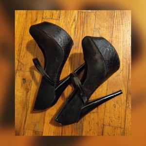 Sexy Winter Platform Stiletto Pump/patterned sole